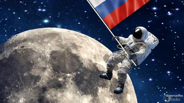 Роскосмос набирает космонавтов для полета к Луне (видео)