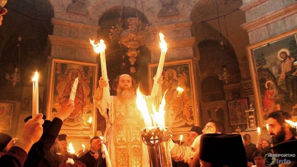 Армянский священник раскрыл тайну Благодатного огня
