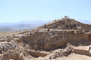 В Турции археологи обнаружили в древнем кургане 